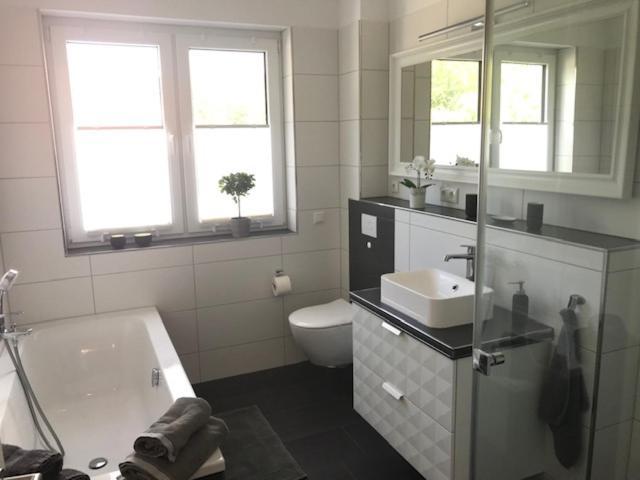 Top-Ferienwohnung Bei Berlin, Bis 3 Gaeste, Terrasse Und Garten Bestensee Exteriör bild